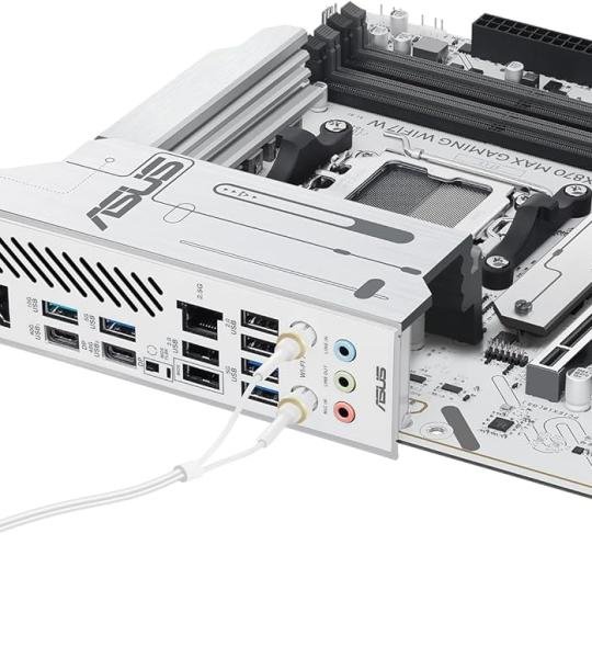 X870 ASUS MAX GAMING WIFI7 White